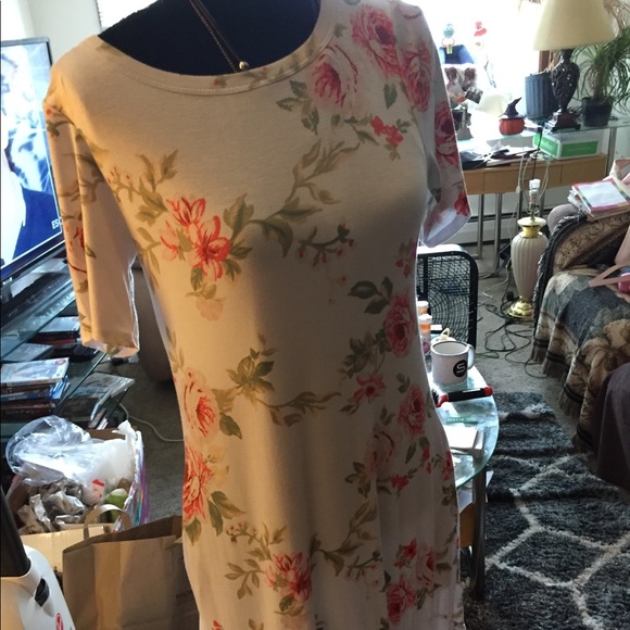 Fun dresses - Picture 2 of 3